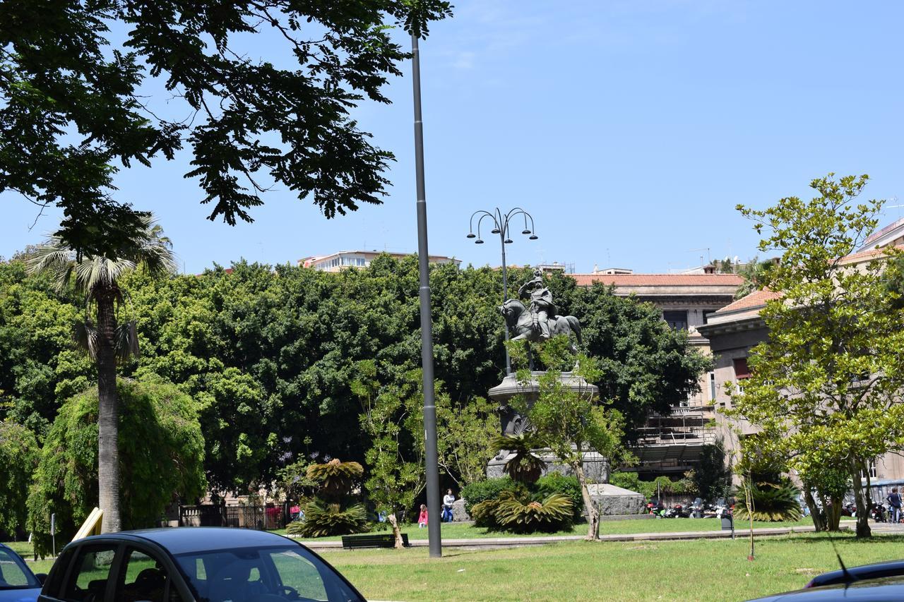 Il Cortiletto Di Piazza Verga Catania Exterior photo
